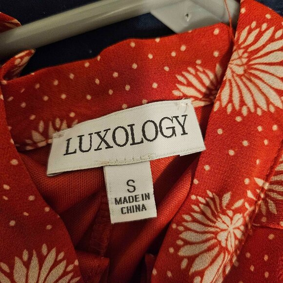NEVER WORN Luxology RED FLORAL DRESS S - Picture 3 of 3